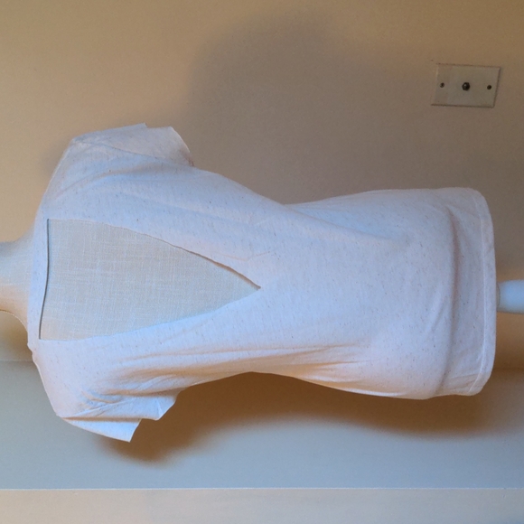 Custom cut Tee - Picture 3 of 8